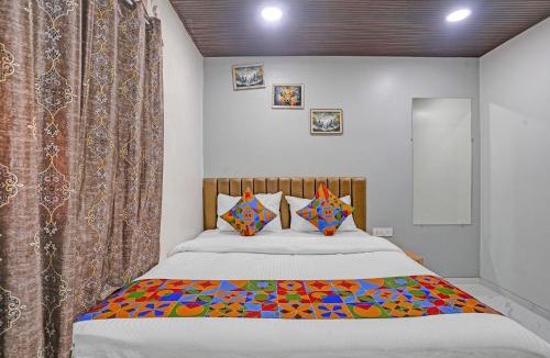 Versova Hotel | FabHotel Stay Land Plus