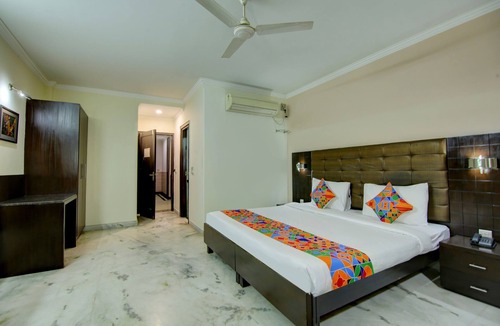 DLF City Hotel | Fabhotel Staywell