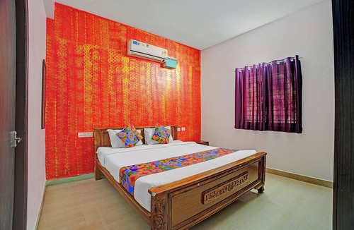 Vadanemelli Hotel | FabHotel Subikshas Mirra Villa -ECR