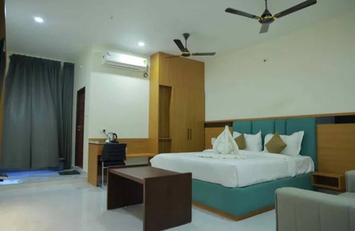 Khammam Hotel | Fabhotel Swagath Grand