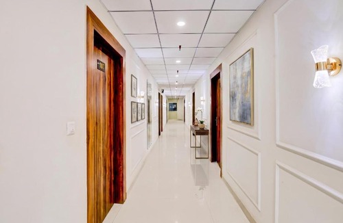 Meerut Hotel | FabHotel The Elegant - 150 Meters From Delhi Public School Meerut