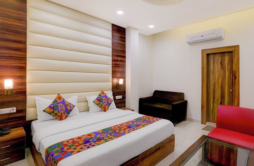 Meerut Hotel | FabHotel The Elegant - 150 Meters From Delhi Public School Meerut