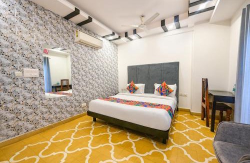 Kalkaji Hotel | FabHotel The Heritage