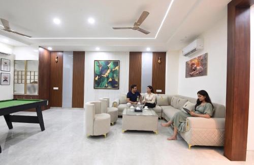 Udyog Vihar Hotel | FabHotel The Mamta Grande