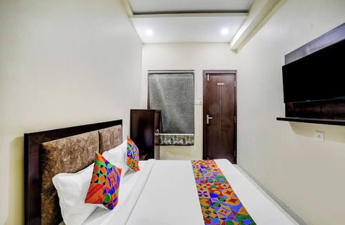 Kolar Road Hotel | Fabhotel The Shloka