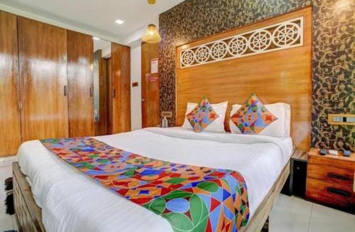 Baner Hotel | FabHotel Vardhan House I