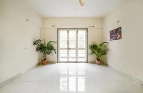 Aundh Hotel | FabHotel Vardhan House II