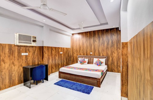 Knowledge Park III Hotel | Fabhotel Varn Residency