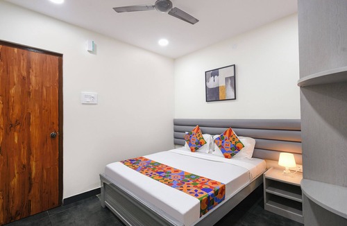 Serilingampally Hotel | Fabhotel Yendluri'S Abode