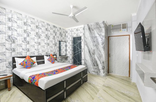 East of Kailash Hotel | Fabhotel Zen Stay