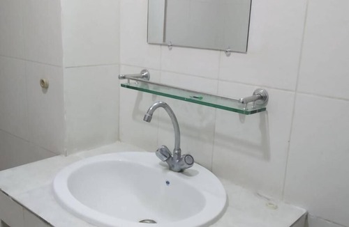 Uttara House | Fairmont Guest House