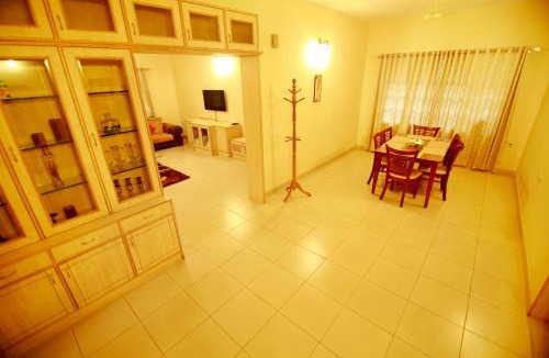 Bangalore City Center Hotel | Falcon Suites Residency Road