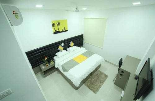 Madhapur House | Falcons Nest Lariviera