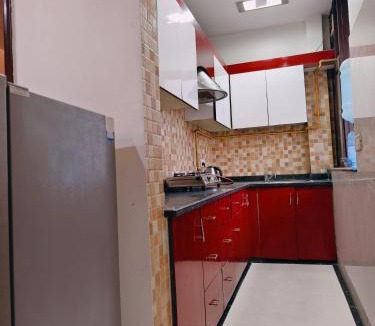 Lajpat Nagar Apartment | Family 3bhk Home stay!