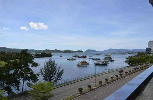 Kampung Air Apartment | Family friendly,cosy and spacious apartment above Imago Mall