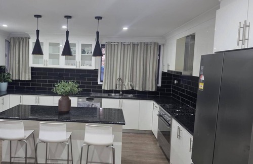 Oakhurst Apartment | 🏡 Family-Friendly Comfortable Home.