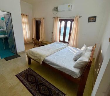 Varanasi House | Farm View Homestay