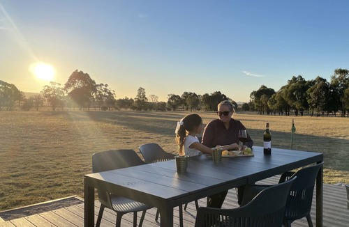 Spring Flat Cottage | Farmstay close to Mudgee.