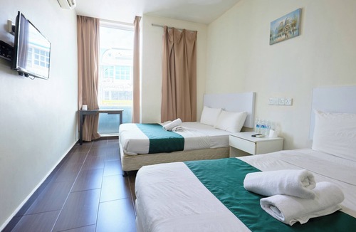 Batu Caves Hotel | Fast Hotel Sri Gombak Near Batu Caves