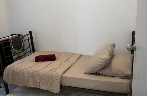 Ijok Apartment | Fatini Mus lim Homestay Puncak Alam - Close to UiTM