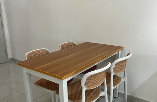 Ijok Apartment | Fatini Mus lim Homestay Puncak Alam - Close to UiTM