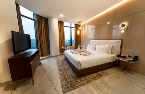 Lakkidi Hotel | Fezinn Hotel
