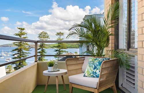 Manly Apartment | Fine Pine - Beachside Lifestyle with Two Balconies