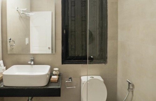 DLF City Hotel | Firebrick Boutique Residences - GARNET HOUSE