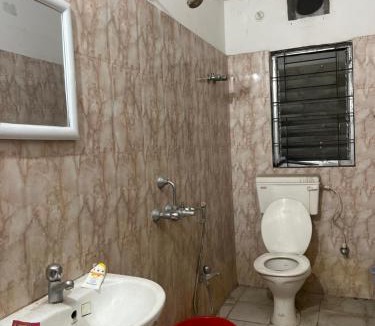 Sualkuchi House | Fireflies harbor backpackers