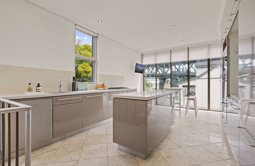 Kirribilli House | Firework View Location! Classic 4-Level Terrace Style Living in Kirribilli
