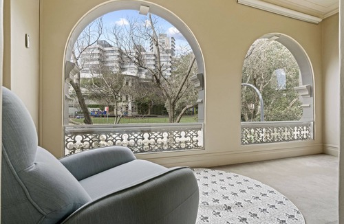 Kirribilli House | Firework View Location! Classic 4-Level Terrace Style Living in Kirribilli