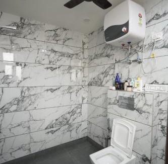 Noida Hotel | FlexiBay Boys Hostel Noida