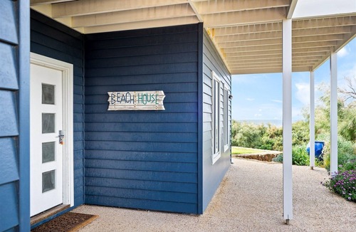 Augusta House | Flinders View Beach House (2Bed 2Bath) - Flinders View Beach House - Executive Holiday Home