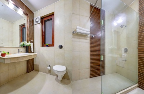 Sushant Lok Hotel | Floryn Stayz-Huda City Centre