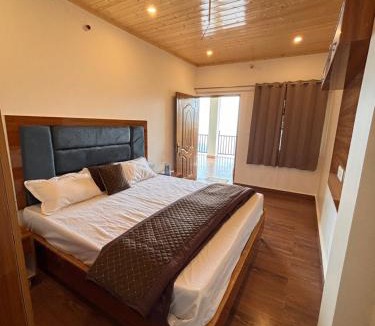 Kanatal House | Forest Breeze Homestay