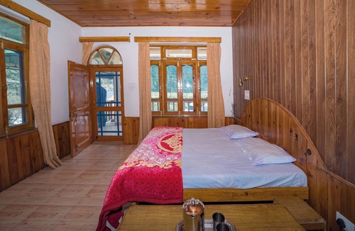 Barot Hotel | Forest Rest House Barot