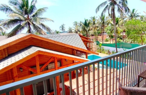 Saunta Vaddo Resort | Foxoso Aaristo Baga Beach Resort