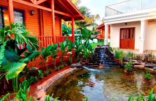 Saunta Vaddo Resort | Foxoso Aaristo Baga Beach Resort