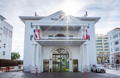 Kampung Permatang Bogak Hotel | Frazel Heritage Hotel