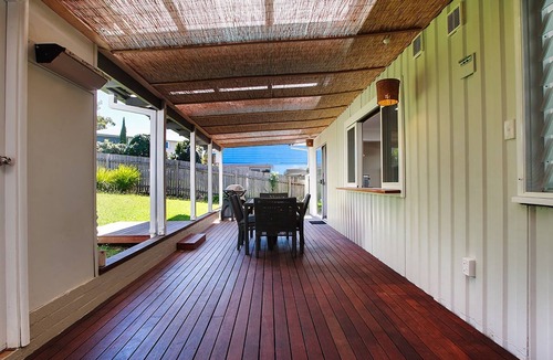 Mollymook House | FREE NIGHT. Pay for 2 stay for 3