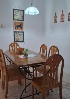 Kampung Alor Akar Villa | Freedom Guest House