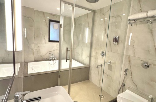 Mira Bhayandar Hotel | Freesia By Express Inn