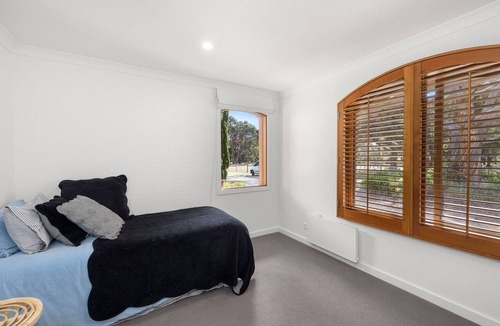 Bells Beach Cabin | Freestone Park a Tuscan Escape at Bells Beach