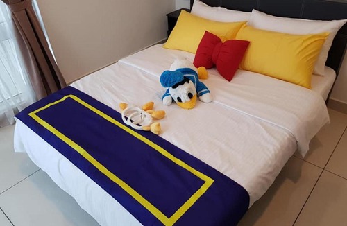 Taman Century Apartment | Friends & Family Homestay