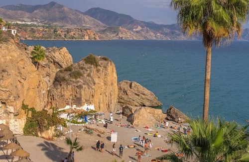 Torrox Costa Apartment | Front sea view apartment with parking