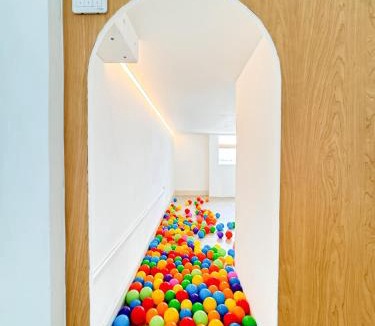 Medini Apartment | Full Legoland View & Walking, Kid-Friendly Spacious Slide AquaZone Afiniti, JB Johor Bahru, Malaysia
