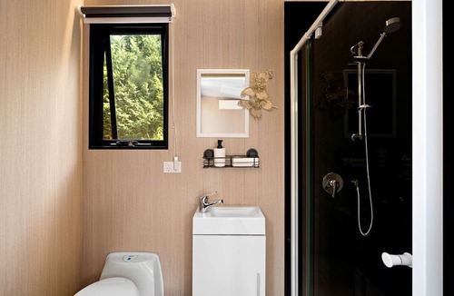 Lancefield Cabin | Fully Equipped Tiny House Perfect for an Intimate Getaway in Victoria