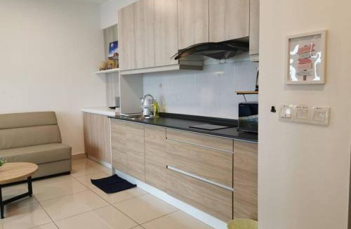 Bangi Sentral Apartment | G2 Studio Pool View @ EVO SOHO BANGI NETFLIX+WIFI
