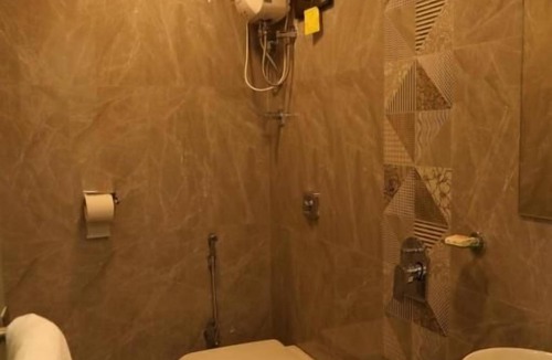 Jogeshwari East Hotel | Galaxy Inn By Glitz Hotels