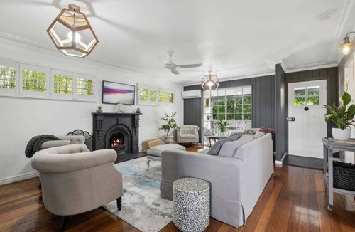 Coffs Harbour House | Gallipoli Getaway - Warm & Stylish, central location